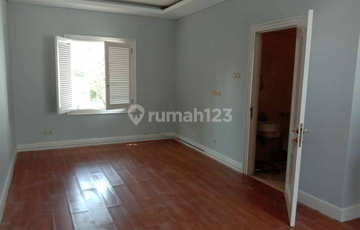 Di Jual Rumah Taman Beverly Golf