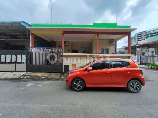DIJUAL CEPAT !! Rumah hook sandona LT 132 m2 full renovasi samping kampus UIB baloi DIJUAL CEPAT !! Rumah hook sandona LT 132 m2 full renovasi samping kampus UIB baloi