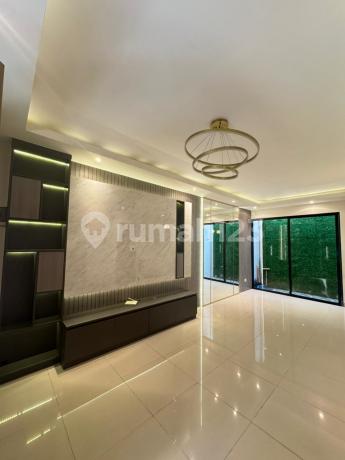 Dijual Rumah Kondisi Bagus Strategis di Provence Suites Bsd