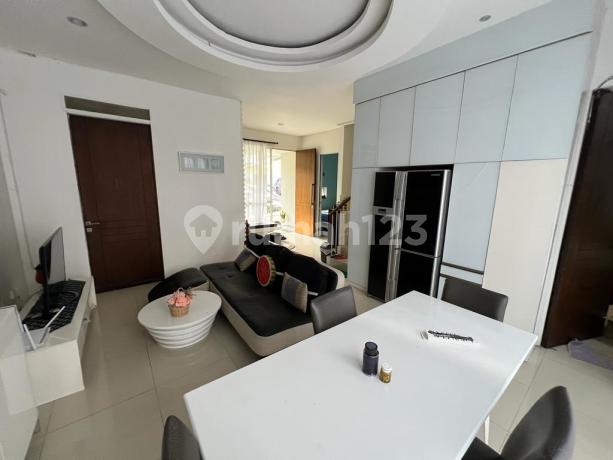 Rumah 2 Lantai Semi Furnished Komplek Citra Green Dago Bandung