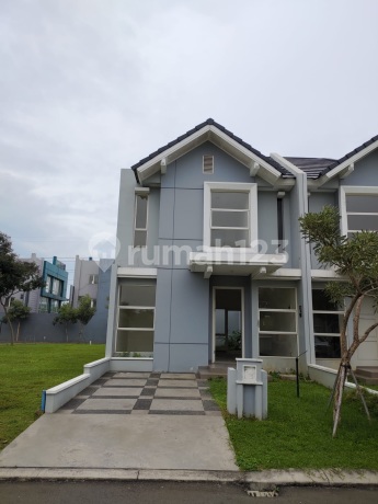 Murah Rumah 2 LT Luas Tanah 102 M2 Cluster Bahana Suvarna Sutera Tangerang