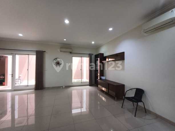 MURAH Rumah Furnished Siap Huni Lt 144 m2 Flamingo The Spring Gading Serpong MURAH Rumah Furnished Siap Huni Lt 144 m2 Flamingo The Spring Gading Serpong