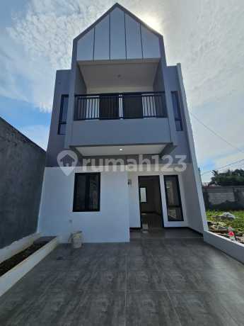 Rumah 2 Lantai Baru Bisa Cash Dan Kpr Lokasi Strategis