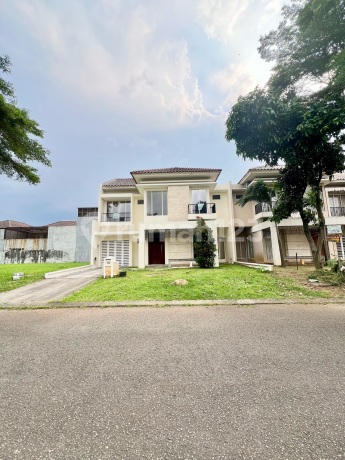 Hadap Timur! Rumah di Cluster Aruna Alam Sutera! 1 Menit ke Toll Lokasi Super Premium Area Elite Terbaik Cocok bisa Langsung Nego