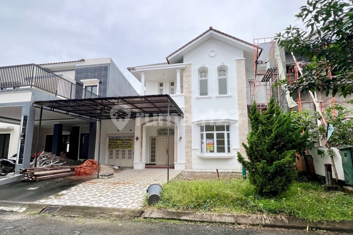 Best Deal! Masih bisa Nego! Rumah Cantik di Cluster Intan Alam Sutera! Area Paling Adem Banyak Taman