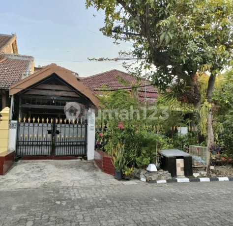 2029. Rumah di Jalan Ketintang Permai Surabaya Selatan