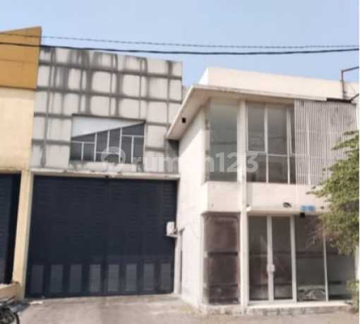 1712. 4 Gudang Dan Kantor Legundi Sumo Estate 