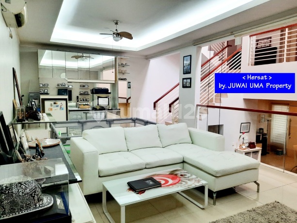 Hot Sale Homy House In Kebayoran Village - Bintaro Hot Sale Homy House In Kebayoran Village - Bintaro