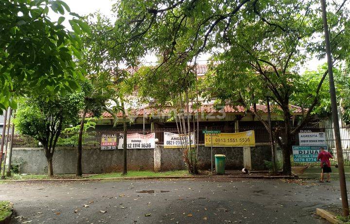 Rumah Simprug Golf Kebayoran Lama Jakarta Selatan Lt 712m2 Cash Only Murah.