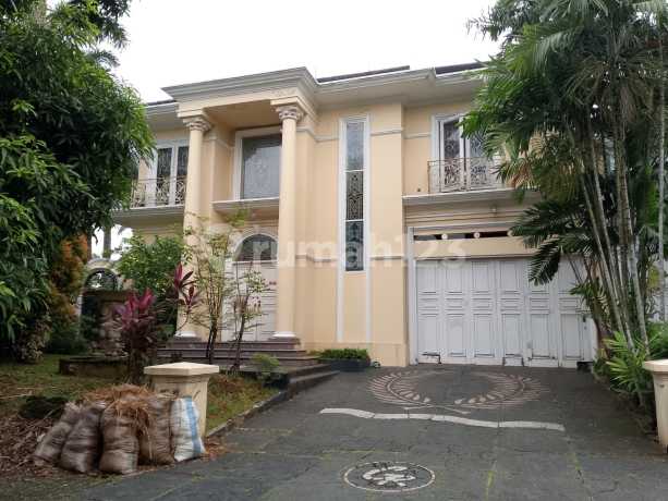 Luxury Affordable 2-Story House in BSD Cluster Fountainbleau Golf Residence, South Tangerang, Land Area 595M2, Cash Only
