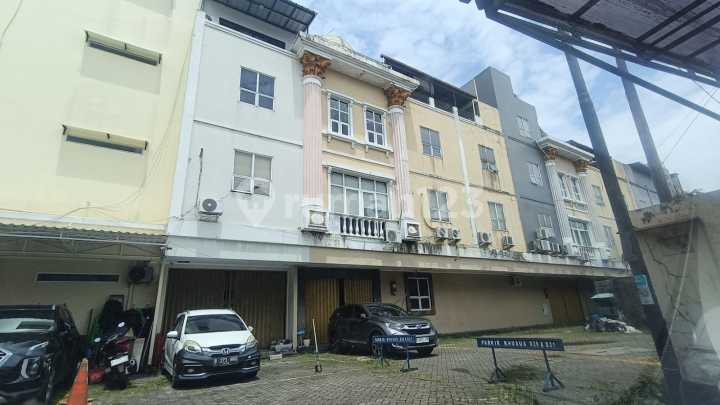 3-Story Commercial Shop House at Crown Palace Shop House, Tebet, South Jakarta, Land Area 81M2, Cash Only