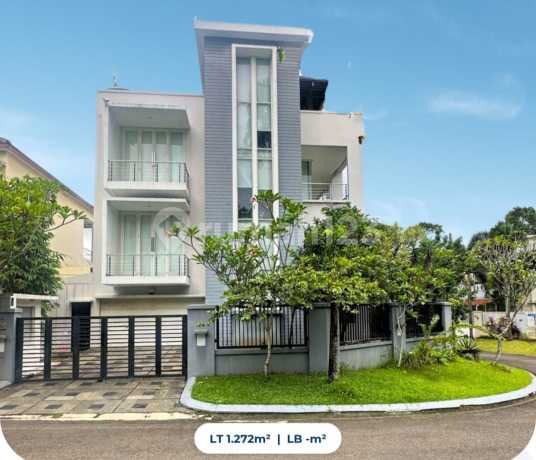 3-Story and Rooftop Luxury Corner House in Sentul City Cluster Imperial Golf Estate, Bogor Regency, Land Area 1,272M2 Cash Only