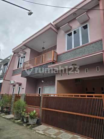 Rumah 2 Lantai Furnish Di Komplek Al Jatimakmur Pondok Gede Bekasi