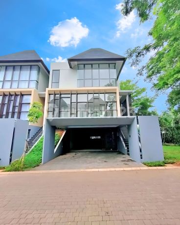 Zenith By Serenia Hills 3 Lantai Zenith By Serenia Hills 3 Lantai