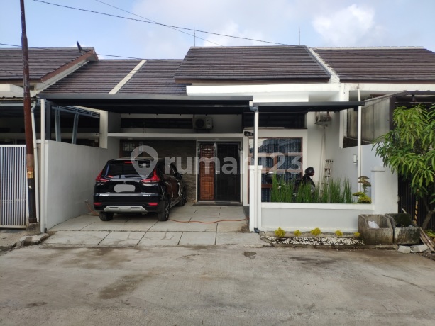 Ready-to-occupy house at Kinagara Regency
