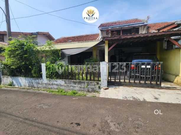 Rumah Tua, Jual Kondisi Apa Adanya. Hitung Tanah Saja Rumah Tua, Jual Kondisi Apa Adanya. Hitung Tanah Saja