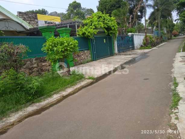 Rumah luas di Jl. Gunung gede 1, kel. Babakan, kec. Bogor tengah