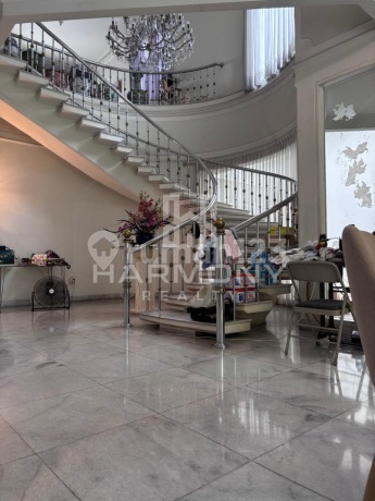 Dijual Rumah Nyaman Green Garden Jakbar