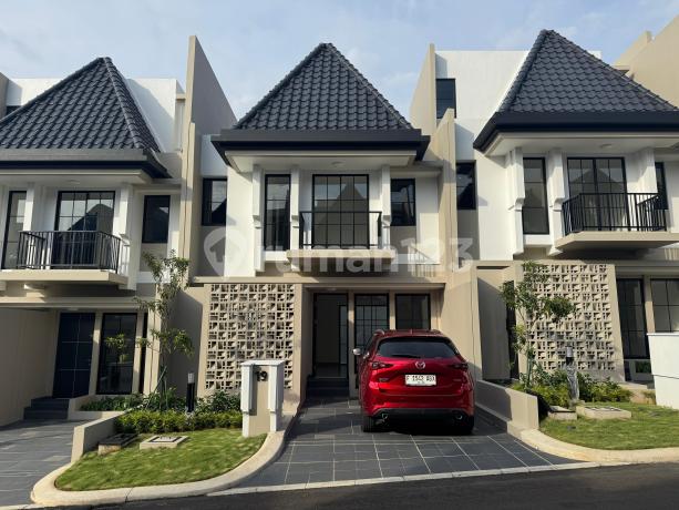 For Quick Sale: Alderwood House in Summarecon Bogor, 3 Floors with Attic Room
