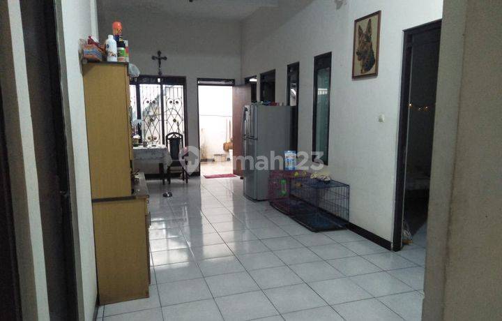 Dijual Rumah Siap Huni Di Taman Holis Indah Ii. 