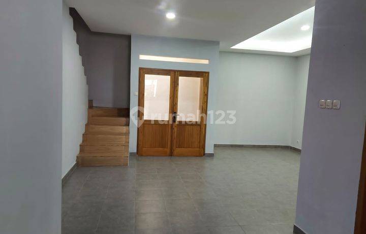 Dijual Cepat Rumah Baru Renov 2 Lantai Di Komplek Bali View Ciganitri Bandung