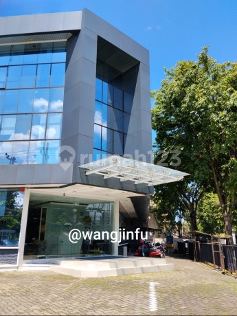 Gedung Kantor 3 Lantai Raya Jemursari, Surabaya Selatan. Strategis Dekat Raya Ahmad Yani - Jemur Andayani - Rungkut Industri - Margorejo Indah - Tenggilis - Kendangsari, Dll.