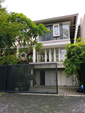 Rumah Mewah 3 Lantai Grand Peninsula Park, Dharmahusada Indah, Surabaya Timur. Dekat Raya Merr Dharmahusada Indah - Galaxy Mall - Kertajaya Indah - Kampus Unair C - Pakuwon City - Kertajaya Indah - Araya 1 / Araya I, Dll.