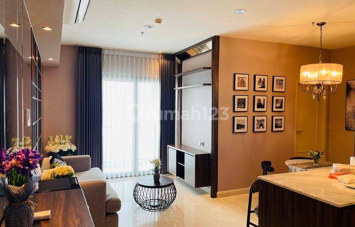 Unit 2 Bedrooms Furnished The Peak Residence Apartment, Tunjungan Plaza 5, Surabaya Pusat. Dekat One Icon Residence Tp 6, Hotel Sheraton, Jalan Embong Malang - Tunjungan - Basuki Rahmat, Dll.