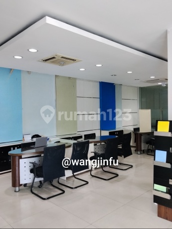 Gedung Kantor 3 Lantai Raya Jemursari, Surabaya Selatan. Strategis Dekat Raya Ahmad Yani - Jemur Andayani - Rungkut Industri - Margorejo Indah - Tenggilis - Kendangsari, Dll.