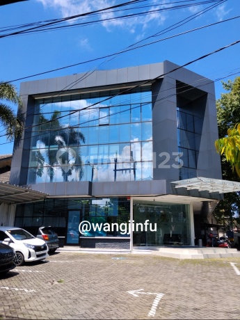 Gedung Kantor 3 Lantai Raya Jemursari, Surabaya Selatan. Dekat Raya Ahmad Yani - Jemur Andayani - Rungkut Industri - Margorejo Indah - Tenggilis - Kendangsari - Prapen, Dll.