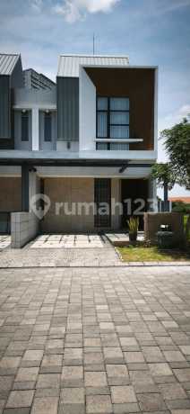 Rumah Minimalis 2 Lantai The Grand Kenjeran, Surabaya Timur. Dekat Babatan Pantai, Rs Mitra Keluarga Kenjeran, Jalan Raya Kenjeran - Mulyosari - Merr - Pakuwon City San Diego Palm Beach San Antonio - Gading Pantai - Dharmahusada Indah, Kertajaya Indah, Ar