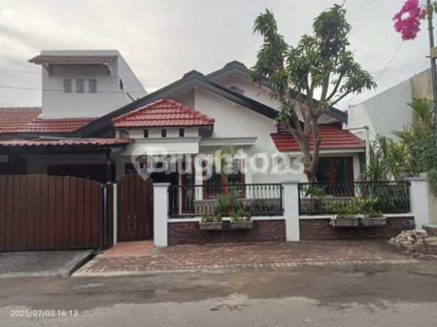 Rumah 1,5 Lantai Siap Huni Pondok Nirwana - Baruk Utara, Merr Rungkut, Surabaya Timur. Akses Raya Merr Seberang Super Indo Supermarket, Dekat Komersial Area (Cafe Excelso Merr, Bank, Restoran, Dll), Dekat Kampus Ubaya - Raya Panjang Jiwo - Kalirungkut - T