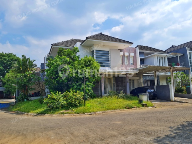 Rumah Mewah Kawasan Premium Ijen Nirwana Luas 289 m2.