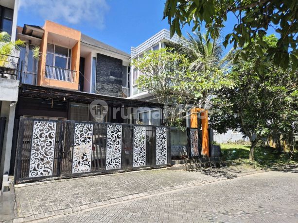 Rumah Murah Luas 300 M2 Row Jalan Kembar di Boulevard Araya Golf