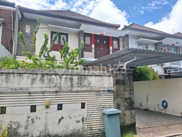 Rumah 2 Lantai One Gate Di Perum Istana Family Bypass Ngurah Rai Denpasar