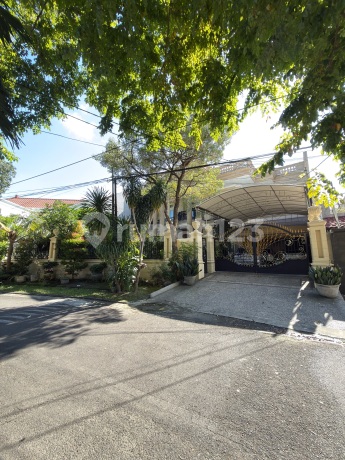 Cheapest Classic 2.5 Storied House Marble Pool Beautiful Satellite Cheapest Classic 2.5 Storied House Marble Pool Beautiful Satellite