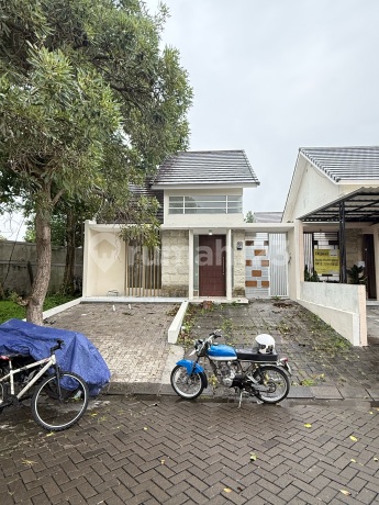 Affordable Minimalist House in Citraland Near Northwest Greenhill