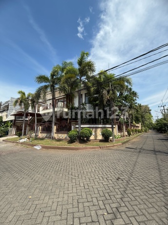 Rumah Classic 2 Lt Marmer Mewah Galaxi Bumi Permai Araya I Dekat Pakuwon City Rumah Classic 2 Lt Marmer Mewah Galaxi Bumi Permai Araya I Dekat Pakuwon City