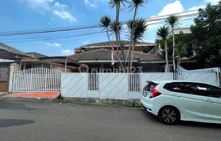 Rumah Tua Hitung Tanah Dekat Mrt di Cirendeu Permai Lebak Bulus Jkt