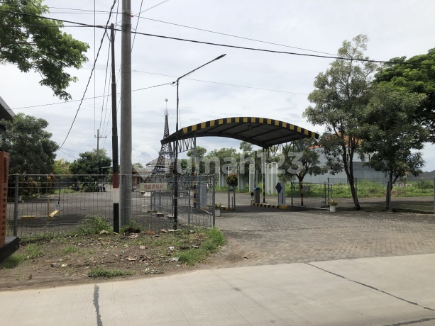 Vila Royal Mojokerto 