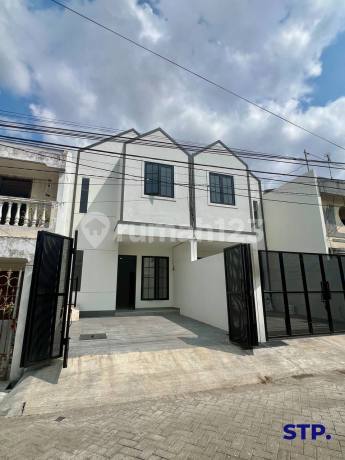 Rumah Baru Minimalis Jalan Virgo, Kalijudan Dekat ke Tengah Kota