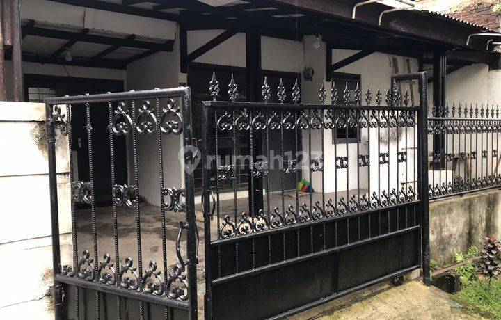 Rumah asri super nyaman siap huni di Gempol Sari Indah