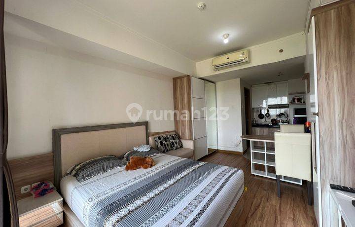 Cepat Apartemen Full Furnished Lux Tinggal Bawa Koper di Oasis Apartement Lippo Cikarang