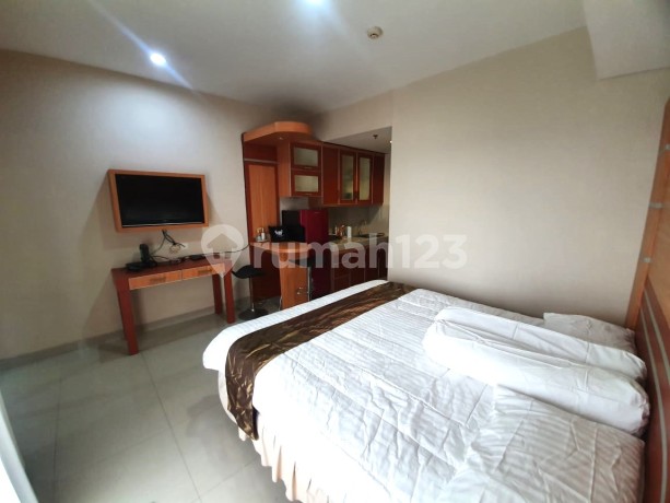 Jual Cepat! Apartemen Atria Full Furnished View Mall SMS Jual Cepat! Apartemen Atria Full Furnished View Mall SMS