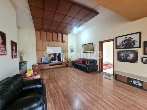 Rumah Bagus 3 Lantai Siap Huni Komplek Dadali Andir, Bandung Rumah Bagus 3 Lantai Siap Huni Komplek Dadali Andir, Bandung