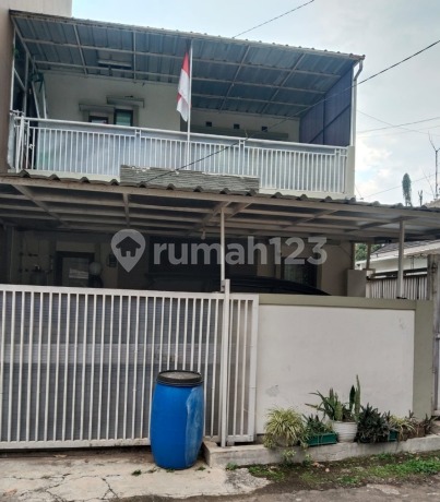 Rumah 2 lantai di pasir kemiri ciwaruga Rumah 2 lantai di pasir kemiri ciwaruga