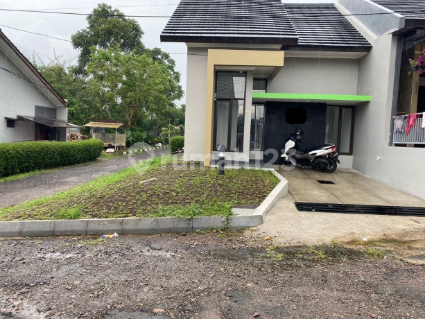 Rumah Minimalis Hook Dekat Pemkot Cimahi di Taman Cihanjuang Rumah Minimalis Hook Dekat Pemkot Cimahi di Taman Cihanjuang