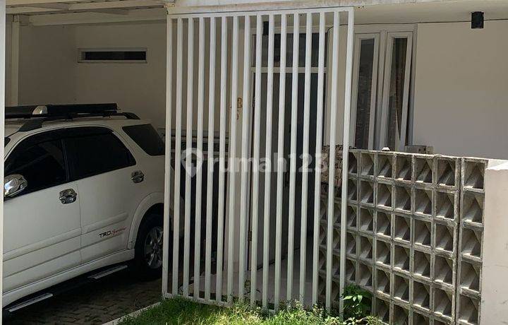 Rumah Area cisasawi komplek taman cihanjuang 