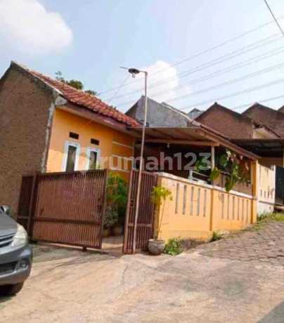 Affordable House in Griya Sampurna Complex, Sumedang Regency