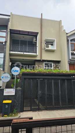 Rumah siap huni semi furnish di setra duta cemara